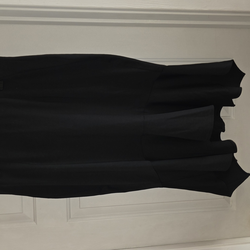 Elegant Black Pencil Skirt